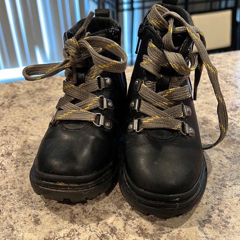Toddler boots